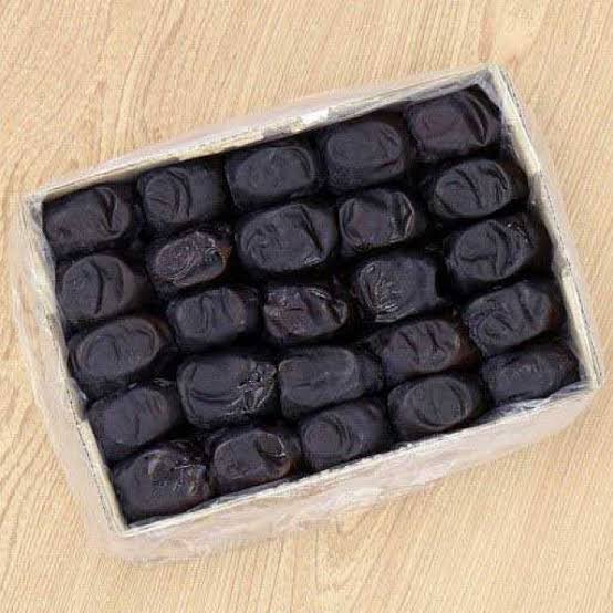 تصویر 3 از خرما مضافتی شاهزاده با بسته بندی استاندارد و ظاهر چشمگیر